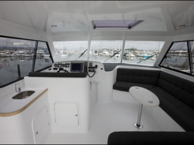 Roger Hill 14m semi-displacement powercat