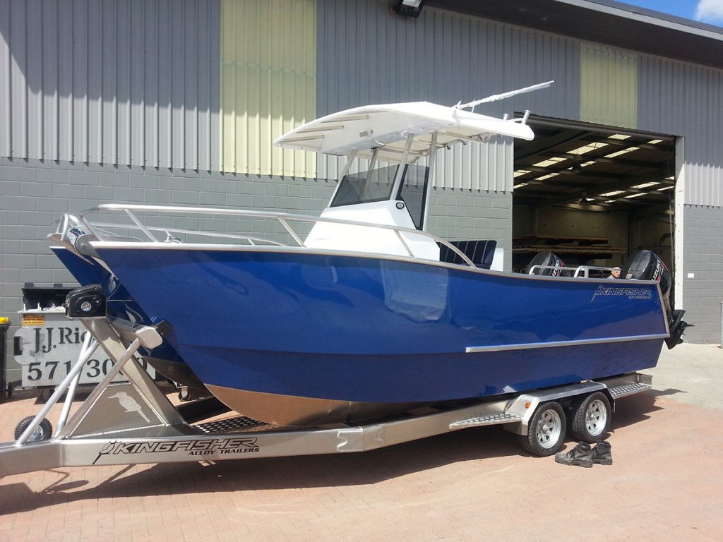 Kingfisher 670 CC Powercat