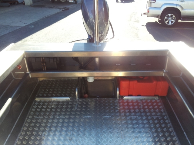 Kingfisher 535 Cuddy