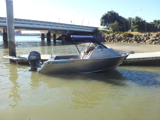 Kingfisher 535 Cuddy