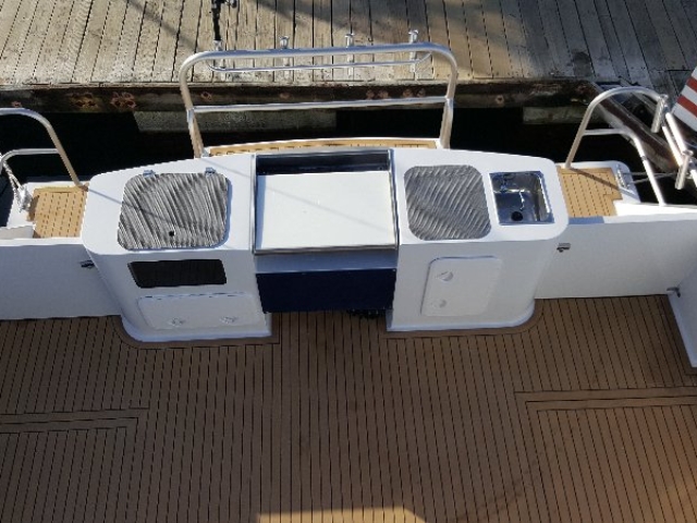 Roger Hill 12m Displacement Hull Powercat Kingfisher 1200 Displacement Powercat