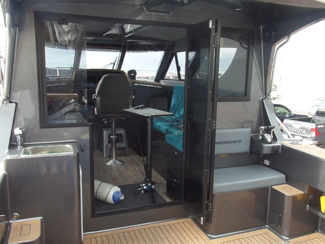 Kingfisher 1000 Powercat