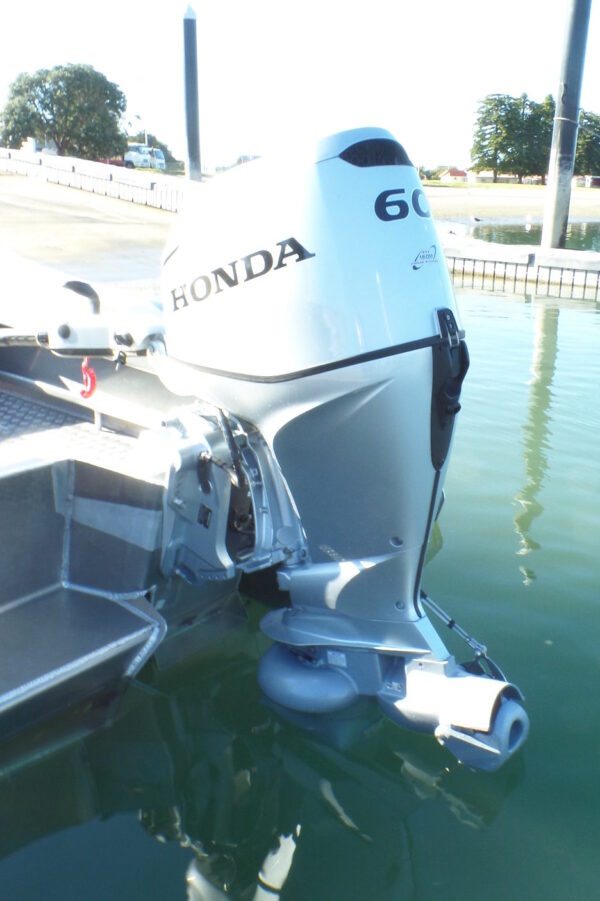 Kingfisher 450 Minicat Jet Kingfisher Boats