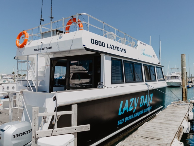 Leisure Cat Houseboats 11-12m Houseboat