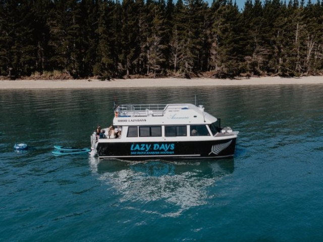 Leisure Cat Houseboats 11-12m Houseboat