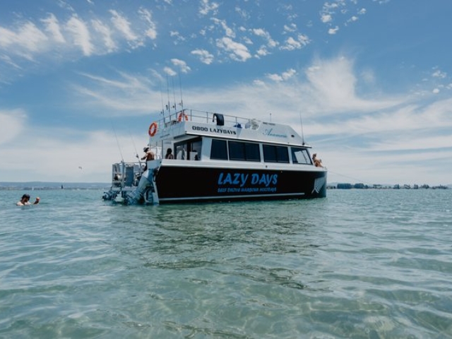 Leisure Cat Houseboats 11-12m Houseboat