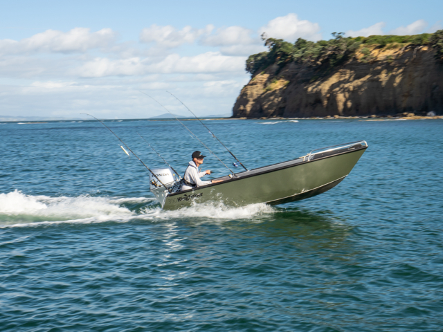 390 Powercat Side Console