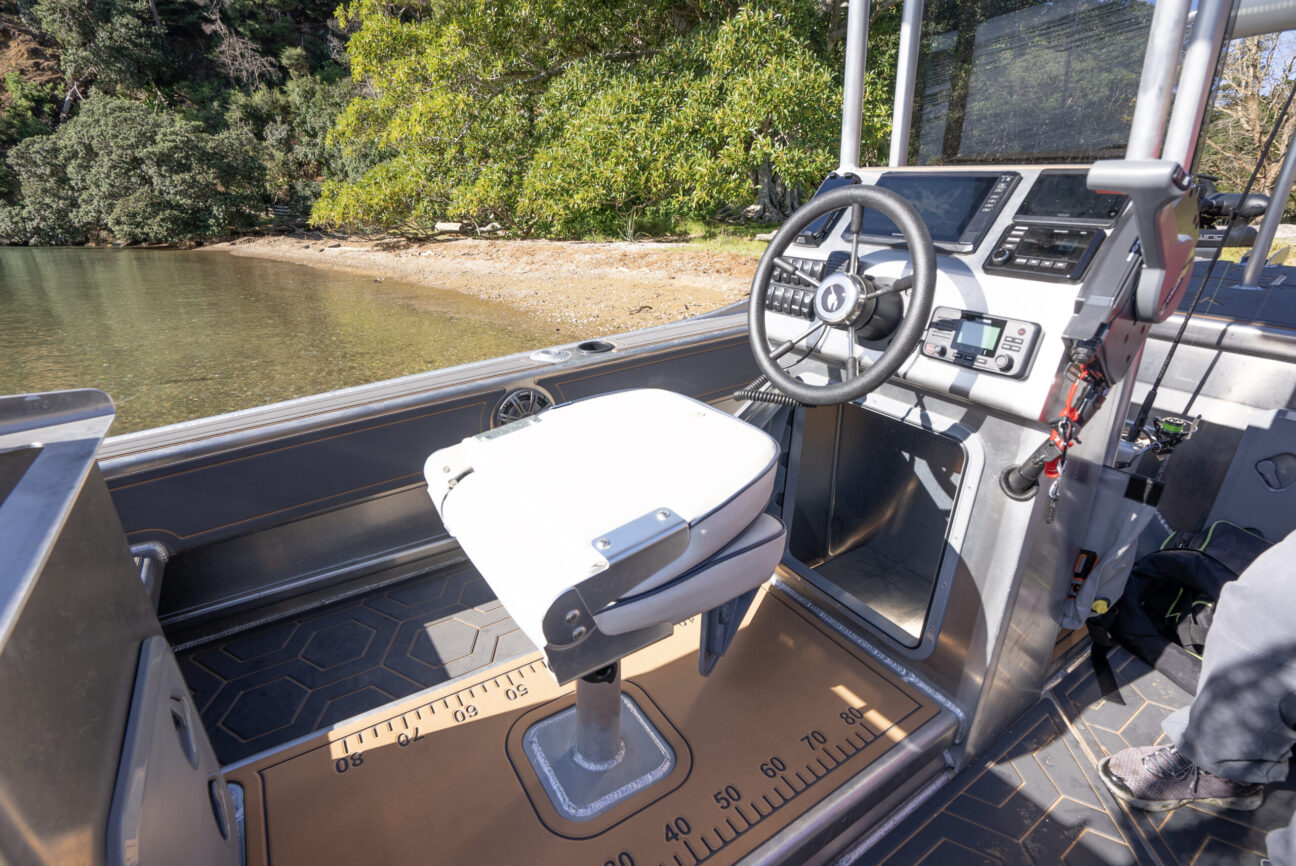 450 Powercat Centre Console