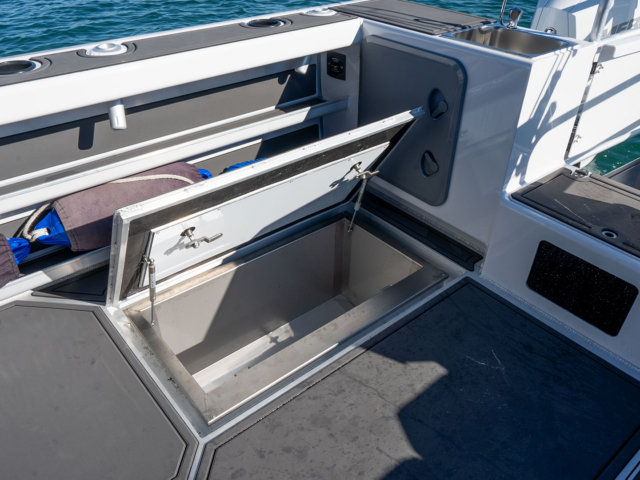 Kingfisher 730 Internal – _1