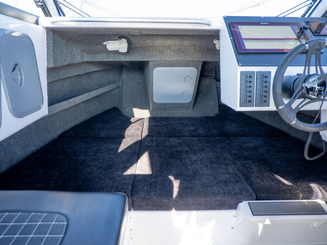 Kingfisher 730 Internal – _6