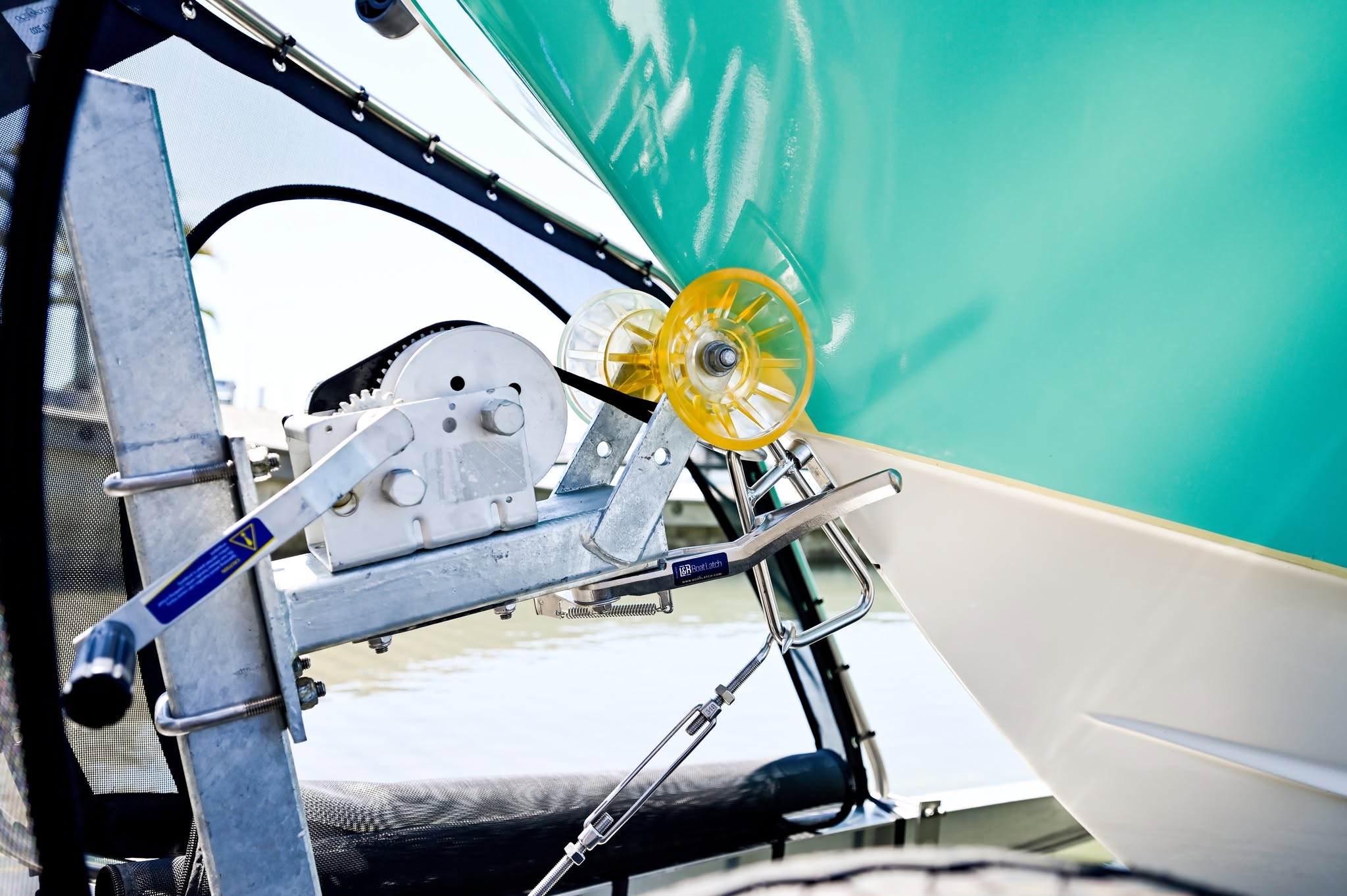 L & R Boat Latch Kit for Fibreglass Boats under 7.5 Metres - Image 2